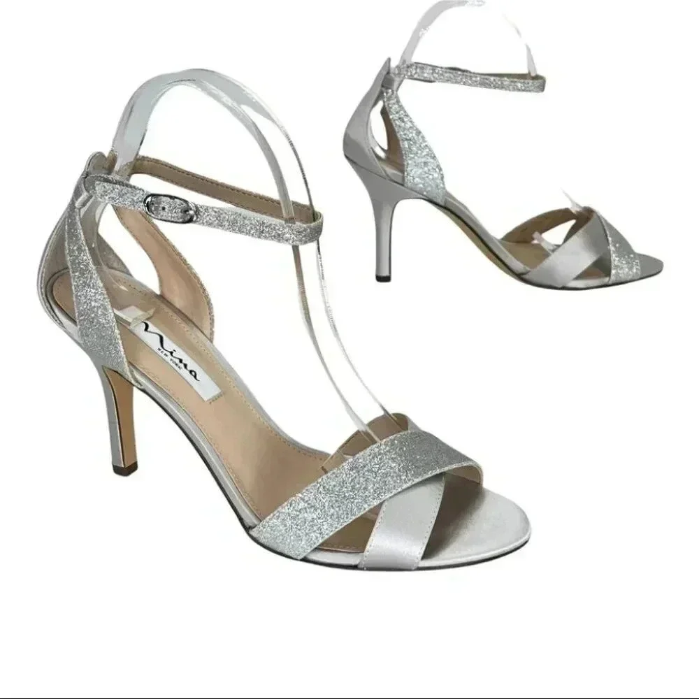 Nina Venus Silver Satin Fabric Glitter Accent Womens Heels Size 9M